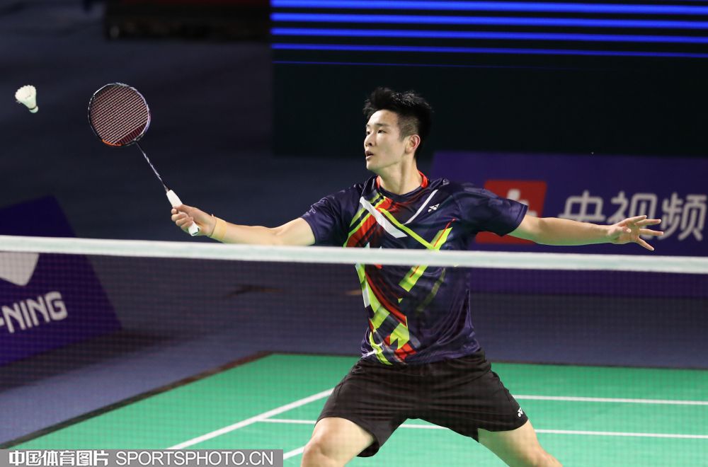 在激烈竞争 在激烈竞争