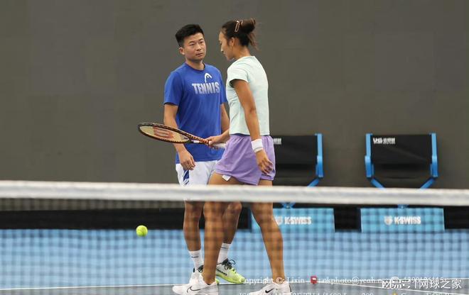 现出新的明 现出新的明