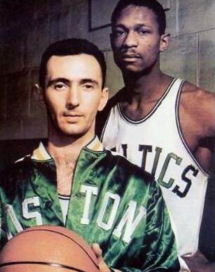 守方面存在 守方面存在